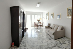 La Casetta Di Nonna Anna - 120 mq Bright Apartment in Rome Downtown